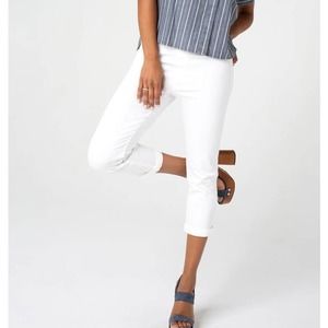 NY&C Curve Creator Cropped Jean